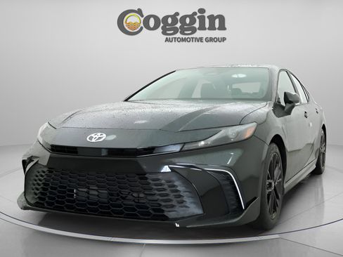 New 2026 Toyota Camry SE FWD image 31