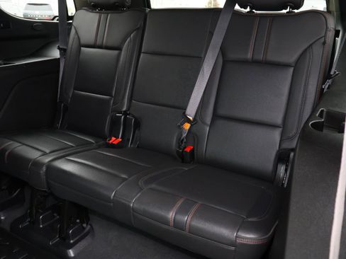 Used 2024 Chevrolet Tahoe RST w/ RST Performance Edition image 21