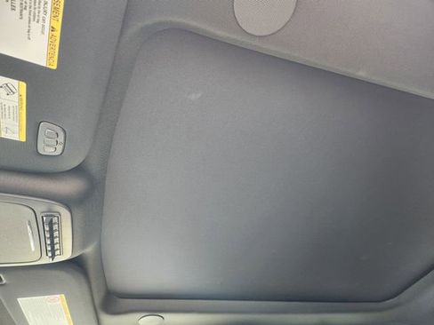 Used 2026 Ford F250 Platinum w/ Tremor Off-Road Package image 31