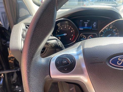 Used 2016 Ford Escape SE w/ Equipment Group 201A FWD image 12