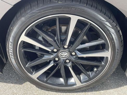 Used 2019 Toyota Camry LE image 8