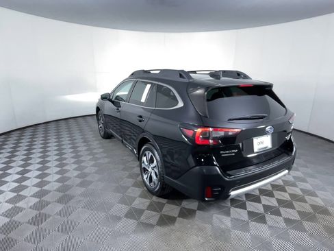 Used 2022 Subaru Outback Limited XT image 7