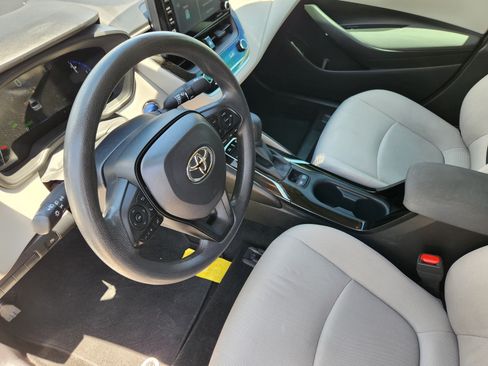 Used 2022 Toyota Corolla LE FWD image 14