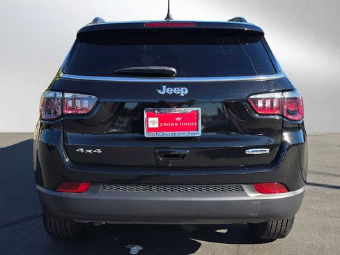 Used 2023 Jeep Compass Latitude image 4