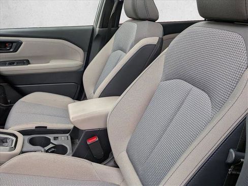 Used 2025 Subaru Forester Premium image 13