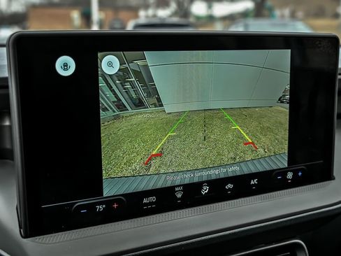 Used 2025 Ford Maverick XL image 20