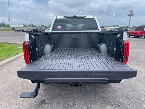 New 2026 Toyota Tundra SR5 w/ SR5 Convenience Package RWD image 8