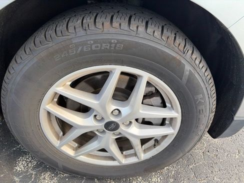 Used 2024 Ford Edge SEL AWD/4WD image 34