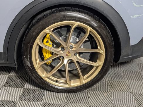 Certified 2024 Porsche Cayenne Turbo GT AWD/4WD image 12