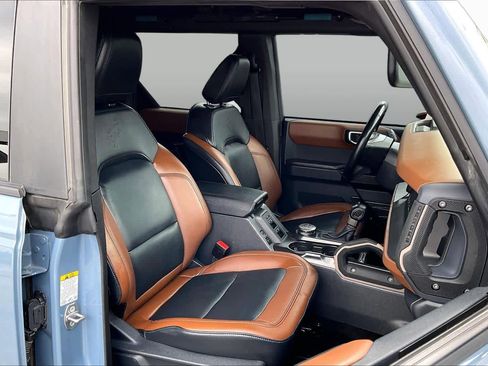 Certified 2024 Ford Bronco Outer Banks AWD/4WD image 9
