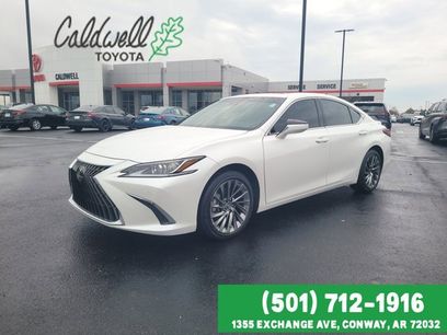 Used 2024 Lexus ES 300h w/ Luxury Package