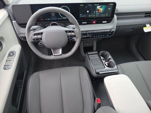 New 2026 Hyundai Ioniq 5 SEL image 3