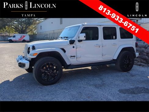 Used 2021 Jeep Wrangler Unlimited Sahara image 4