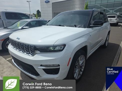 Used 2022 Jeep Grand Cherokee Summit w/ Advanced Protech Group IV AWD/4WD image 3