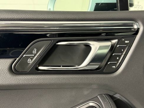 New 2026 Porsche Macan S image 27