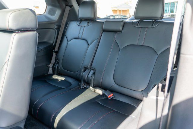 Used 2025 Honda Pilot Black Edition image 12