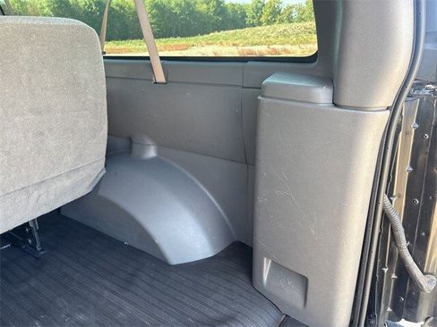 Used 2024 Chevrolet Express 3500 LT w/ LT Preferred Equipment Group image 52