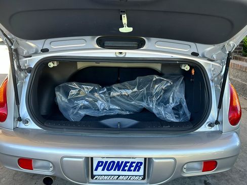 Used 2005 Chrysler PT Cruiser GT FWD image 23
