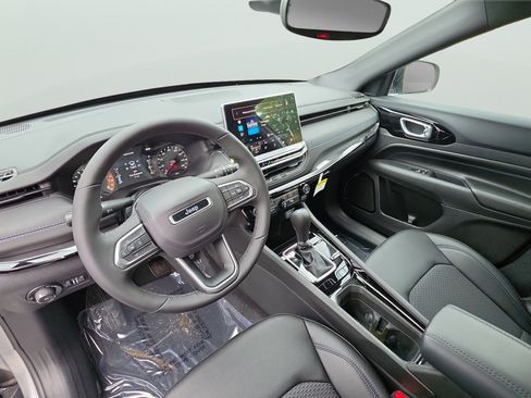 New 2026 Jeep Compass Latitude AWD/4WD image 20