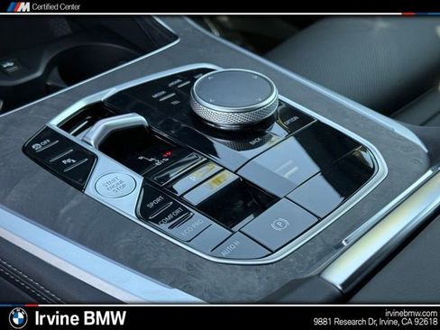 Used 2026 BMW X5 sDrive40i w/ M Sport Package image 26