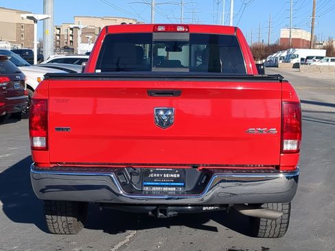 Used 2020 RAM 1500 Classic SLT image 4