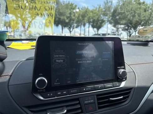 Used 2021 Nissan Altima 2.5 SR FWD image 23