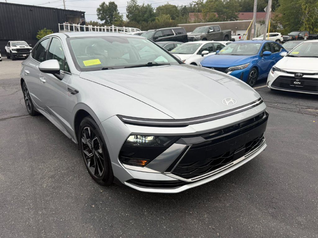 Used 2024 Hyundai Sonata SEL FWD image 7