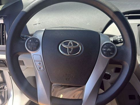 Used 2012 Toyota Prius Two FWD image 5