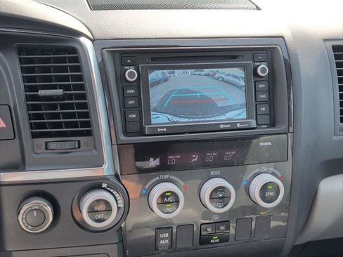 Certified 2019 Toyota Sequoia SR5 AWD/4WD image 11