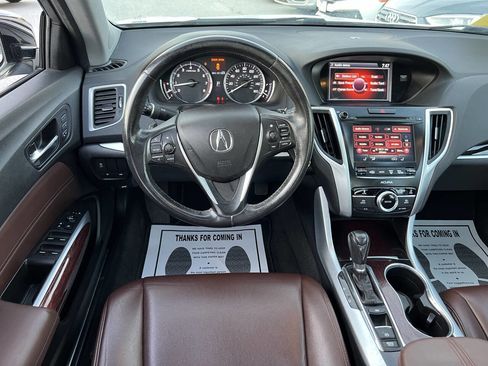 Used 2017 Acura TLX image 18