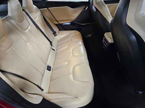 Used 2016 Tesla Model S 70 image 19