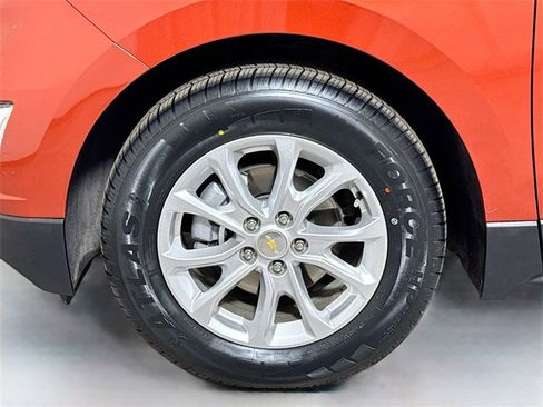 Used 2020 Chevrolet Equinox LS w/ LS Convenience Package image 27