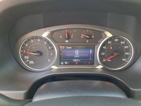 Used 2022 GMC Acadia SLE w/ Driver Convenience Package image 8