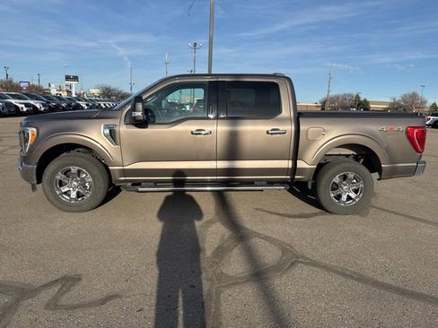 Used 2023 Ford F150 XLT w/ Equipment Group 302A High image 7