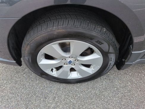 Used 2012 Subaru Outback 2.5i Limited image 23
