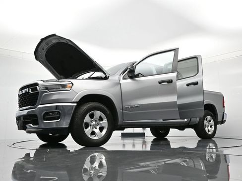 Used 2025 RAM 1500 Big Horn AWD/4WD image 63