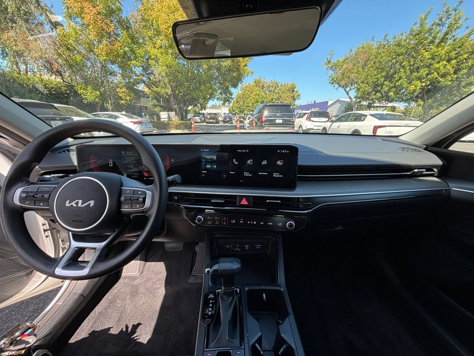 Used 2025 Kia K5 LXS FWD image 31