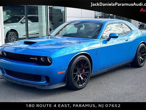 Used 2016 Dodge Challenger SRT Hellcat image 1
