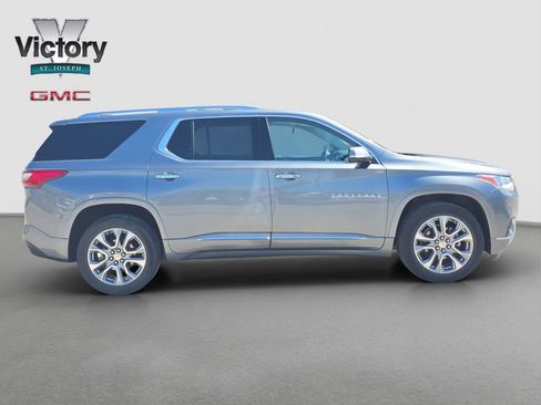 Used 2020 Chevrolet Traverse Premier w/ LPO, Floor Liner Package FWD image 19