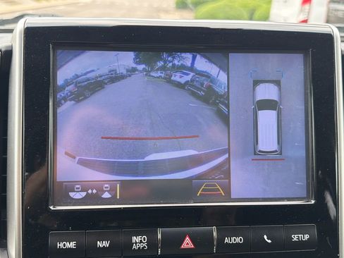 Used 2018 Toyota Land Cruiser AWD/4WD image 8