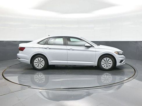 Used 2019 Volkswagen Jetta SE FWD image 8