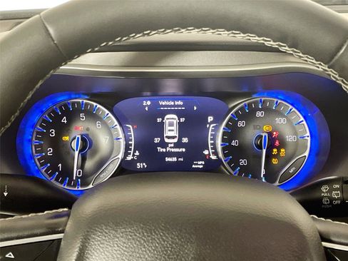 Used 2024 Chrysler Pacifica Touring-L image 13