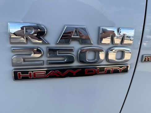 Used 2013 RAM 2500 Tradesman w/ Chrome Appearance Group image 12