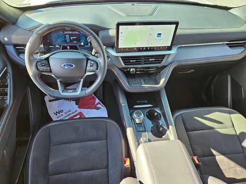 Used 2025 Ford Explorer ST image 9