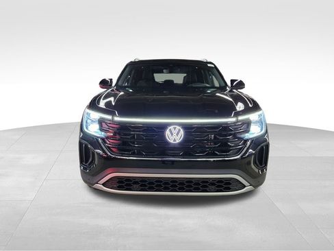 New 2026 Volkswagen Atlas Cross Sport SEL AWD/4WD image 2