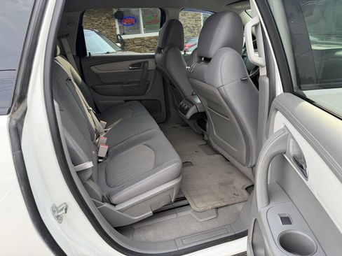 Used 2015 Chevrolet Traverse LS AWD/4WD image 7