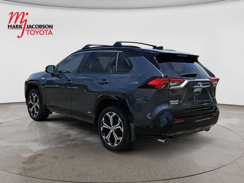 Used 2023 Toyota RAV4 XSE w/ Weather Package AWD/4WD image 8