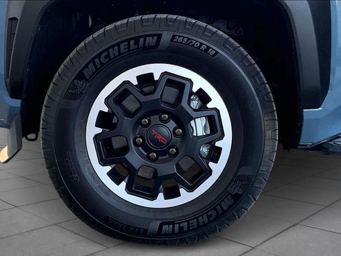Used 2025 Toyota 4Runner TRD Off-Road Premium image 11