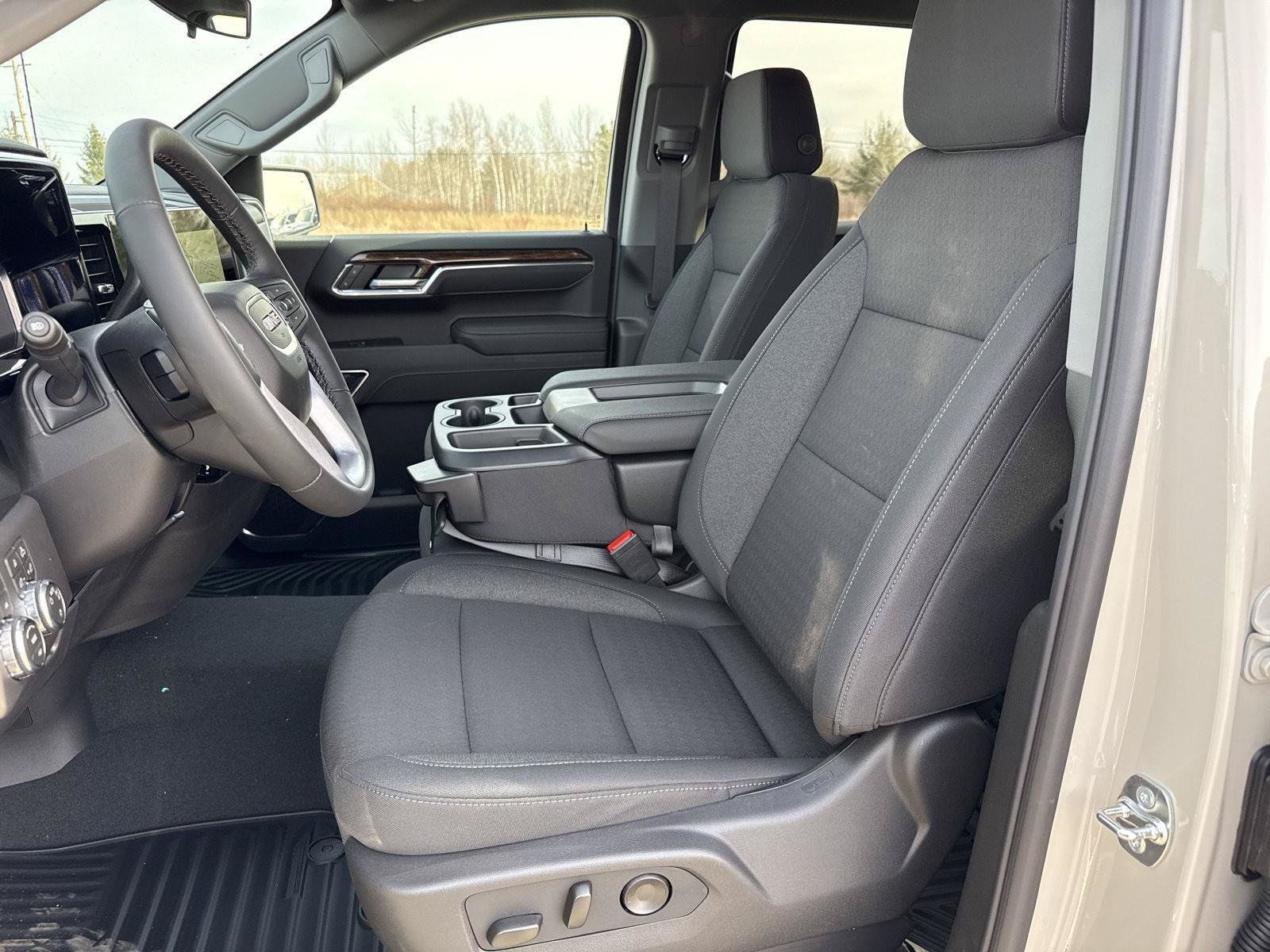 New 2026 GMC Sierra 1500 SLE w/ X31 Off-Road Package AWD/4WD image 20