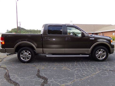 Used 2005 Ford F150 Lariat image 3